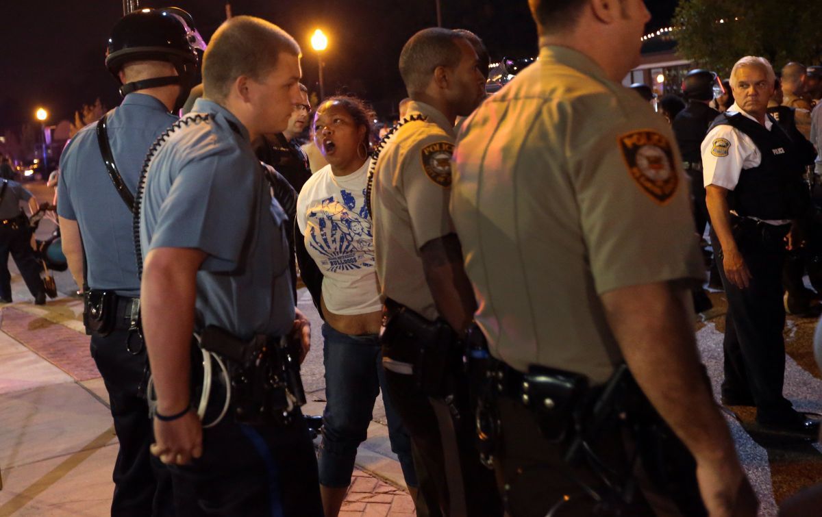 Protesters call for resignation of Ferguson police chief